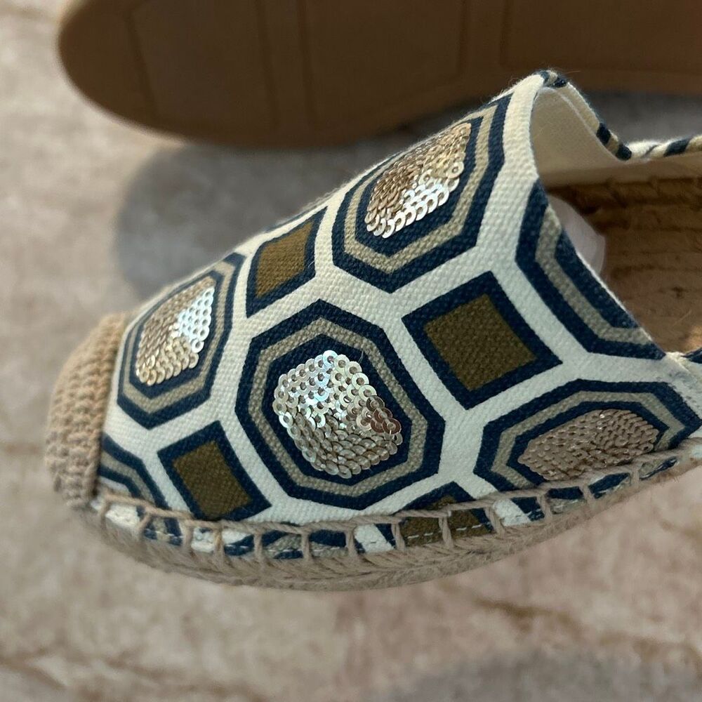 Tory Burch Sequined Espadrilles Size 7 NWOT - Picture 4 of 9